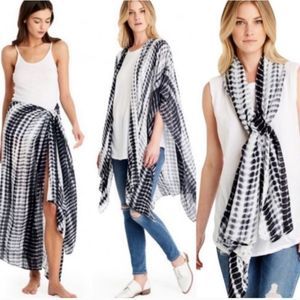 Splendid poncho convertible Ruana Alligator tie dye scarf wrap sarong OS